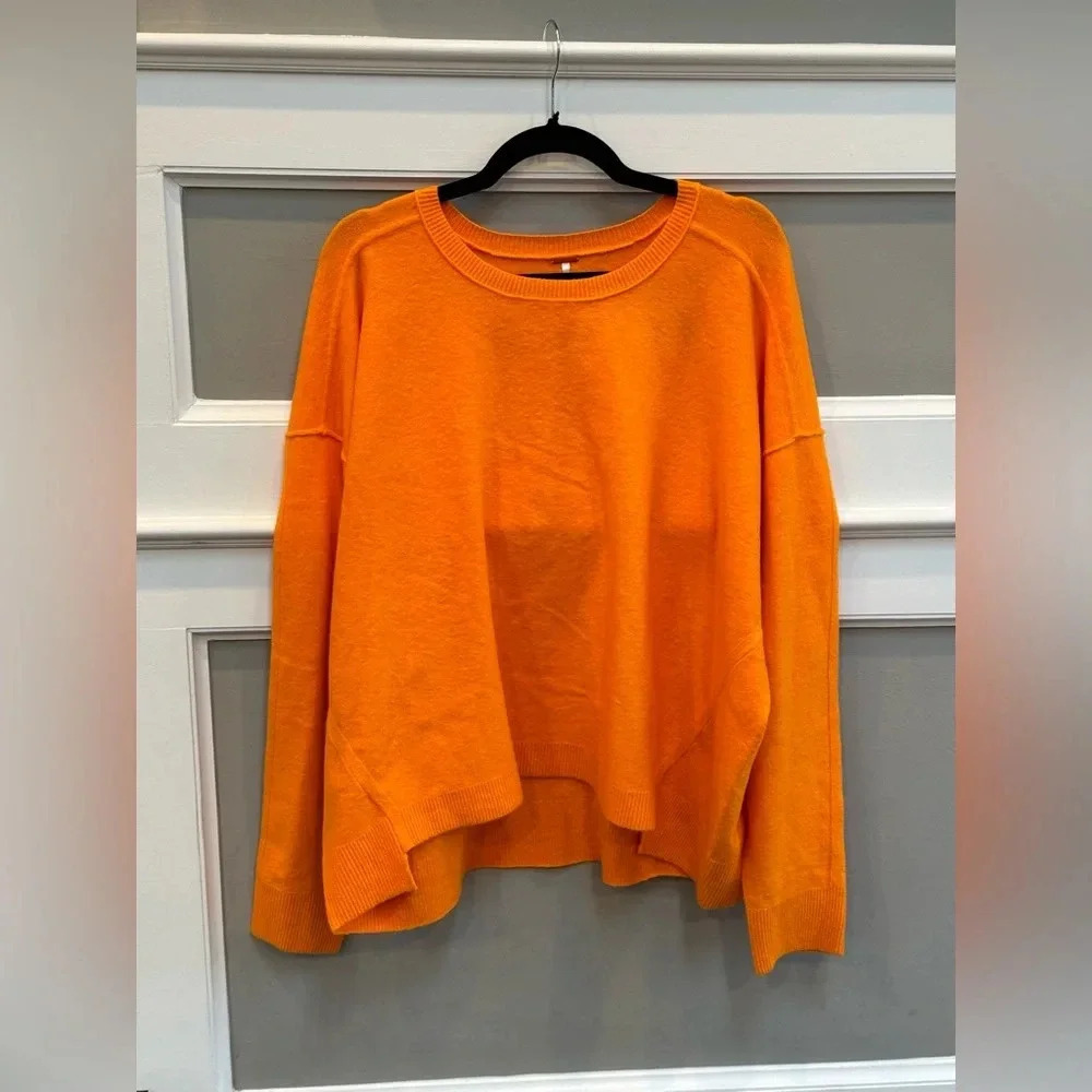 NWT Free People Phoebe Pullover - Picture 3 of 6